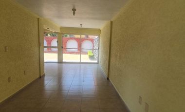 Excelente casa en fraccionamiento cerrado en Tecámac a 5 min del aeropuerto.