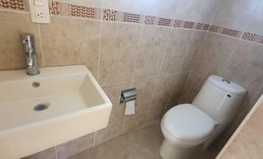 Excelente casa en fraccionamiento cerrado en Tecámac a 5 min del aeropuerto.