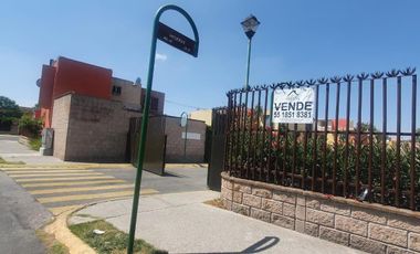 Excelente casa en fraccionamiento cerrado en Tecámac a 5 min del aeropuerto.