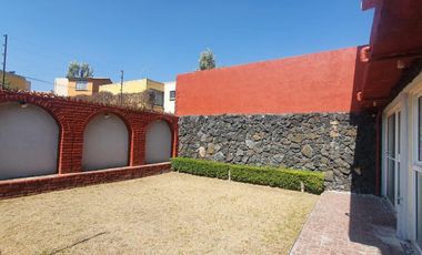 Excelente casa en fraccionamiento cerrado en Tecámac a 5 min del aeropuerto.