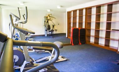 Amoblado y Equipado 1 Dor. 1 Bñ. Lavadora y Est. en Barrio El Golf