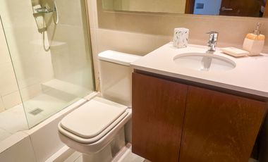 Departamento en arriendo c/ estacionamiento en Barrio El Golf