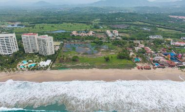 Terreno en Marina Ixtapa 7,149 m² F. a Campo de Golf – Uso Mixto para Proyecto Residencial/Comercial