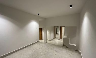 CASA EN VISTA HERMOSA