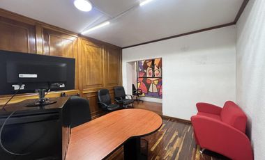 Oficina en la mejor ubicación a pasos de avenidas principales