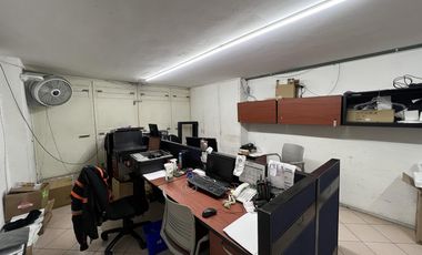 Oficina en la mejor ubicación a pasos de avenidas principales