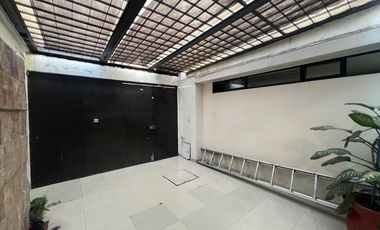 Oficina en la mejor ubicación a pasos de avenidas principales