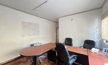 Oficina en la mejor ubicación a pasos de avenidas principales