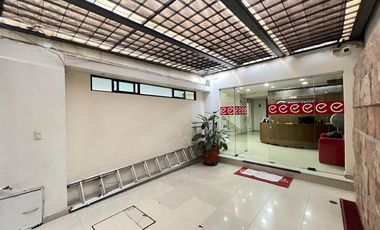 Oficina en la mejor ubicación a pasos de avenidas principales