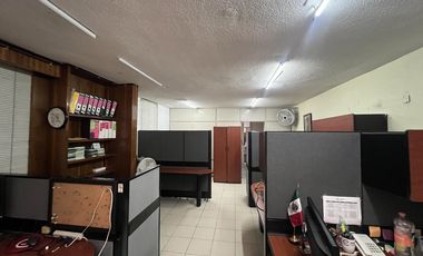 Oficina en la mejor ubicación a pasos de avenidas principales