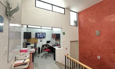 Oficina en la mejor ubicación a pasos de avenidas principales