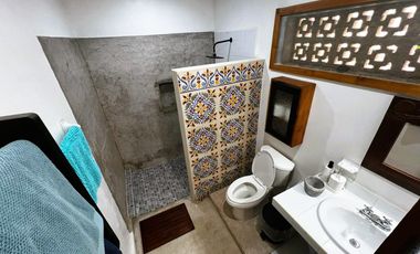 Casa en Venta en el Centro de Mérida , 1hab , 1 baño ,Alberca , Remodelada