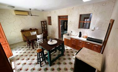 Casa en Venta en el Centro de Mérida , 1hab , 1 baño ,Alberca , Remodelada