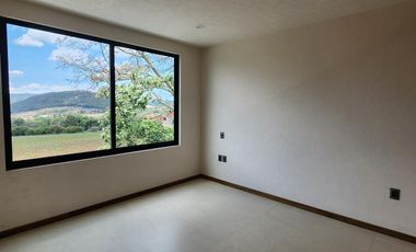Casa en Venta  Altozano Fraccionamiento privado, Recamara en PB