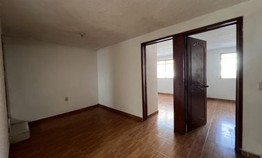 Amplia Casa con local comercial cerca de metro Rio de los Remedios