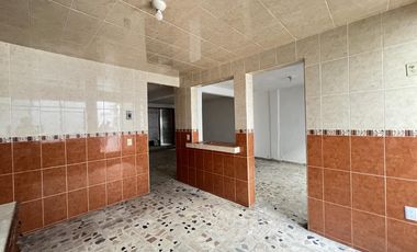 Amplia Casa con local comercial cerca de metro Rio de los Remedios