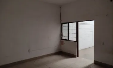 Bodega en Venta al Oriente Torreón Centro.