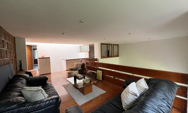 Casa muy iluminada con jardín en precioso condominio con seguridad