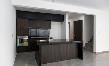 Casa en Venta en Fraccionamiento Villa de Llanes. 