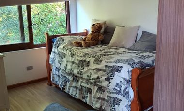 SE ARRIENDA HERMOSA CASA AMOBLADA