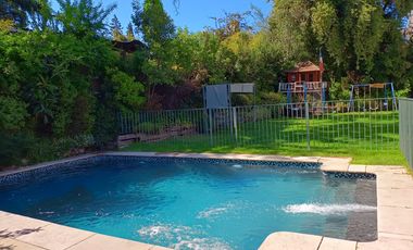 SE ARRIENDA HERMOSA CASA AMOBLADA