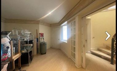 Casa en exclusiva privada dentro de lomas Country Club