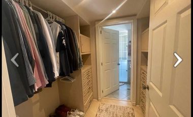 Casa en exclusiva privada dentro de lomas Country Club