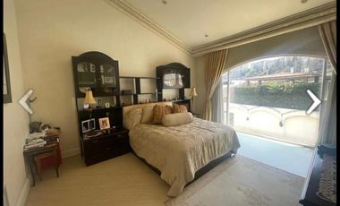 Casa en exclusiva privada dentro de lomas Country Club