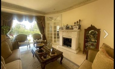 Casa en exclusiva privada dentro de lomas Country Club
