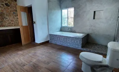 Quinta en Venta en San José Sur, Santiago, Nuevo León