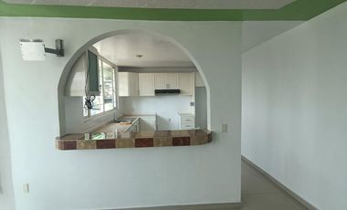 Casa en venta con tres habitaciones y jardín en Tizatlan, Tlaxcala.