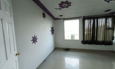 Casa en venta con tres habitaciones y jardín en Tizatlan, Tlaxcala.