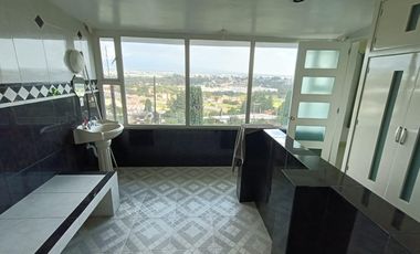 Casa en venta con tres habitaciones y jardín en Tizatlan, Tlaxcala.