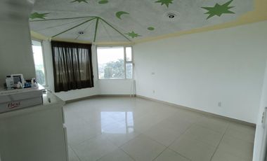 Casa en venta con tres habitaciones y jardín en Tizatlan, Tlaxcala.