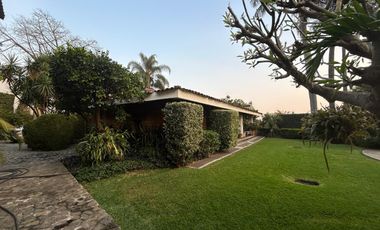 Casa en venta en Cuernavaca, Vista Hermosa, condominio, alberca, vigilancia.