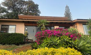 Casa en venta en Cuernavaca, Vista Hermosa, condominio, alberca, vigilancia.