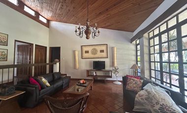 Casa en venta en Cuernavaca, Vista Hermosa, condominio, alberca, vigilancia.