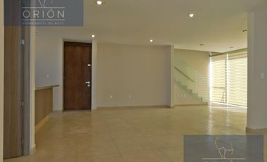 Departamento  renta  con ROOF GARDEN condominio  Corregidora Queretaro