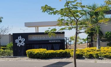 En Renta casa Real de Santa Fe