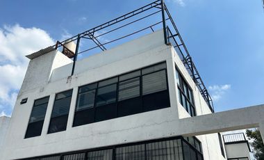 Casa comercial en renta en chapalita