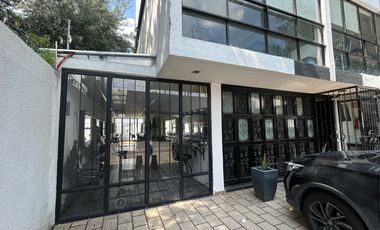 Casa comercial en renta en chapalita