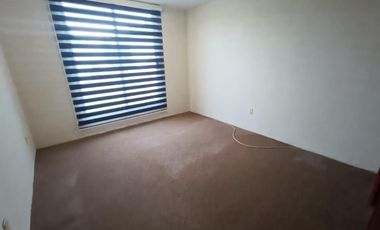 Casa en venta de un nivel con tres habitaciones y jardín en Ixtulco, Tlaxcala.