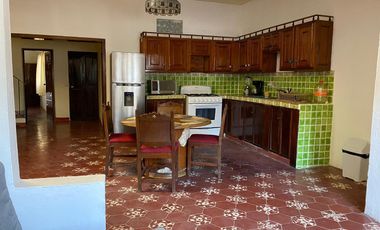 Casa 3 Recámaras en Zona Romántica – Terraza con Vista a la Montaña