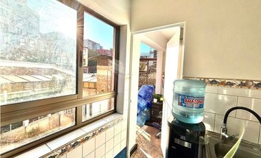 Venta Oficina Centro de Valparaíso 104 mt2 , 4 privados + Planta Libre