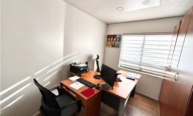 Venta Oficina Centro de Valparaíso 104 mt2 , 4 privados + Planta Libre