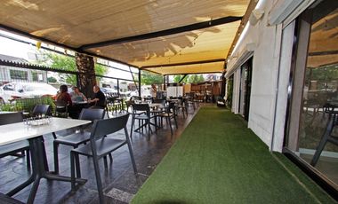 Derecho de llaves Cafetería y Heladería con juegos