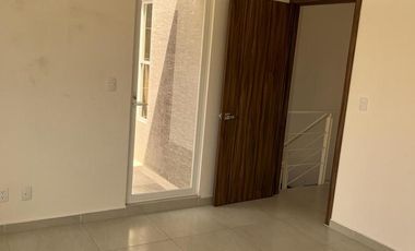 RENTA DE CASA EN RESIDENCIAL ARONA ZINACANTEPEC