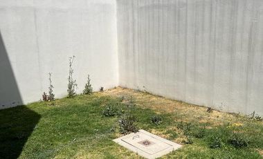 RENTA DE CASA EN RESIDENCIAL ARONA ZINACANTEPEC