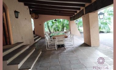 Quinta - Fraccionamiento Pedregal de las Fuentes