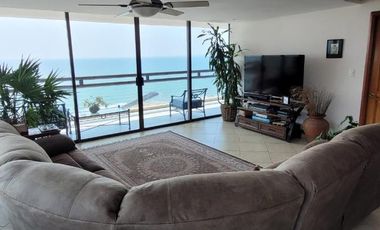 Villas Mocambo, Departamento en RENTA AMUEBLADO con vista al mar, ALBERCA, 2 recamaras